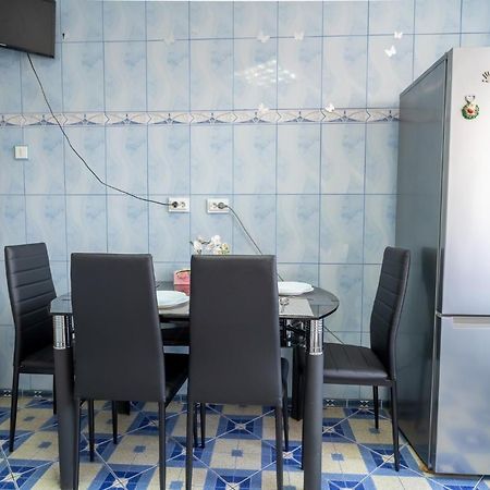 Serene 1Br Apartment With Workspace Bukarest Kültér fotó