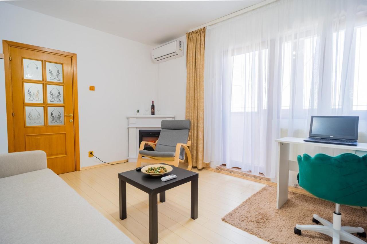 Serene 1Br Apartment With Workspace Bukarest Kültér fotó