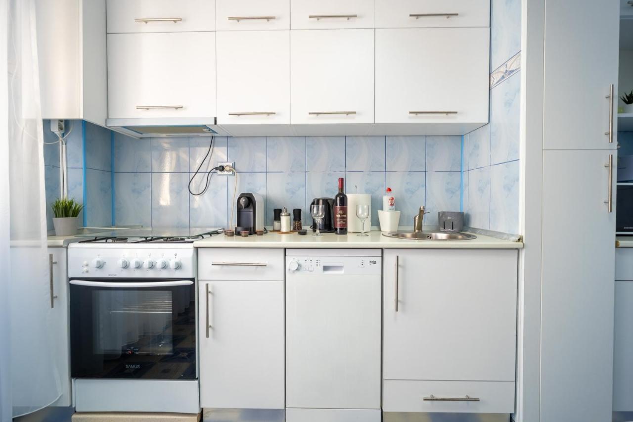 Serene 1Br Apartment With Workspace Bukarest Kültér fotó