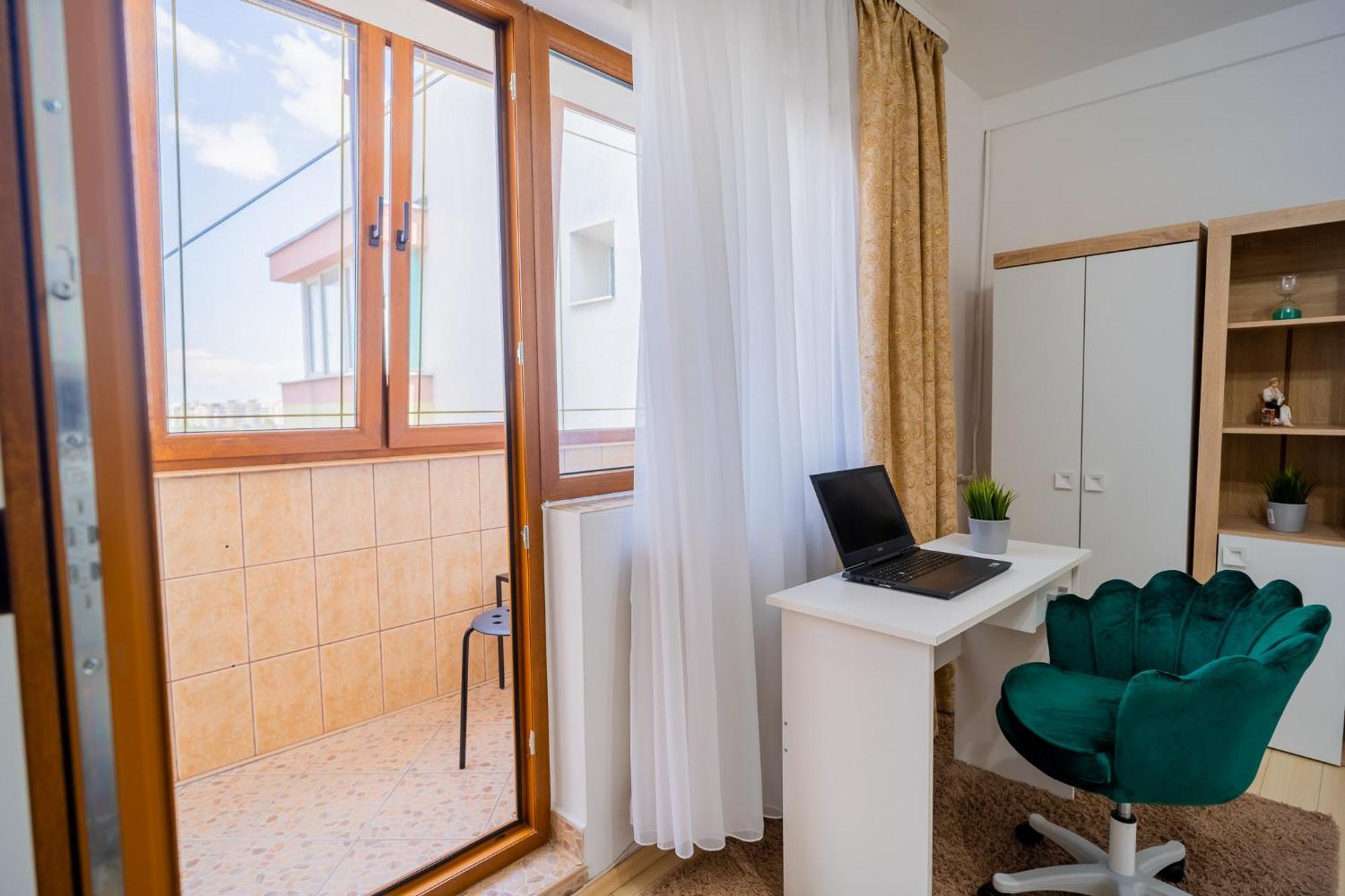 Serene 1Br Apartment With Workspace Bukarest Kültér fotó